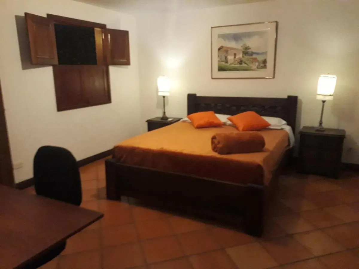 Casa Carambolo Bed & Breakfast Cali Colombia