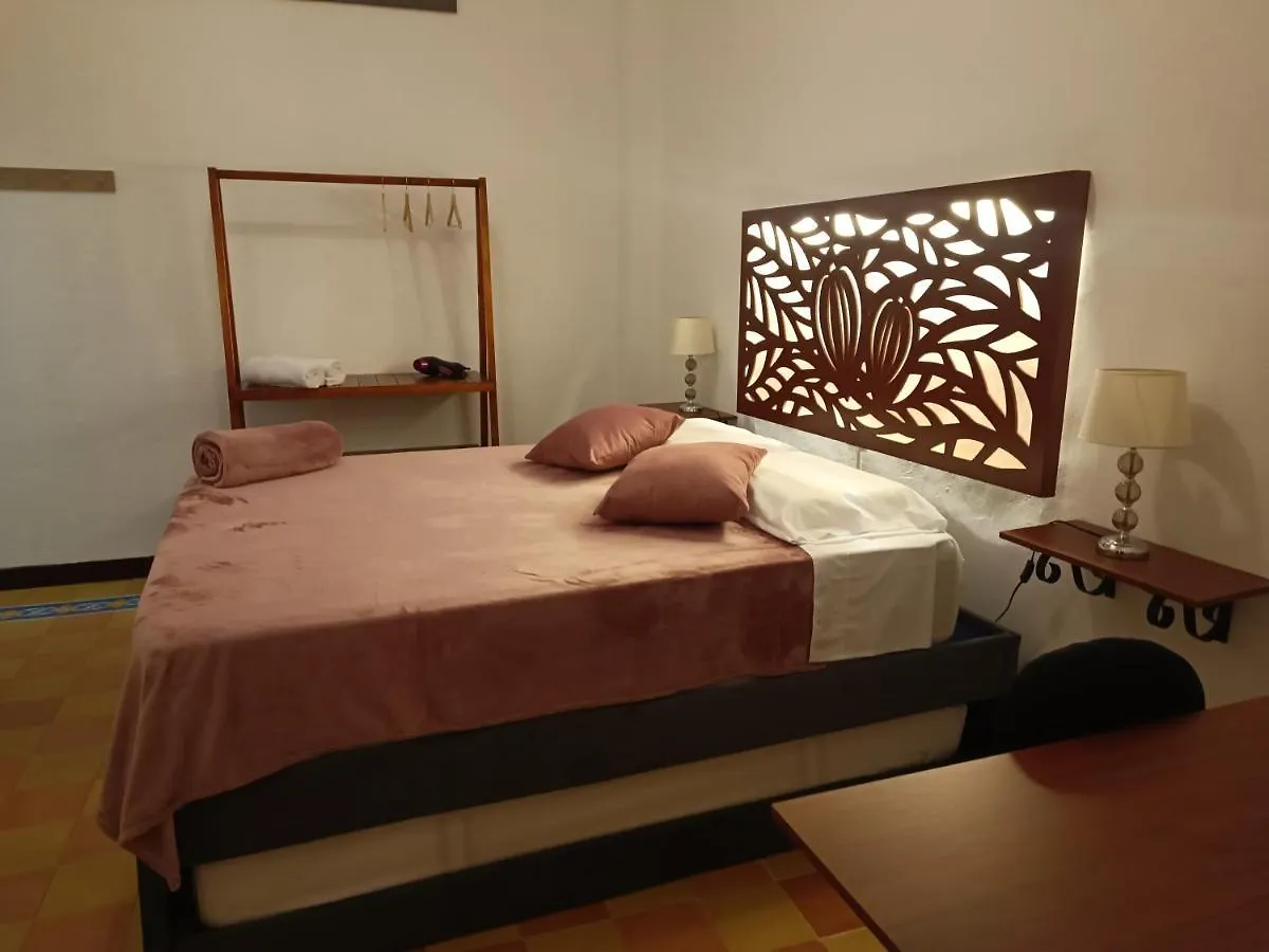 Casa Carambolo Bed & Breakfast Cali